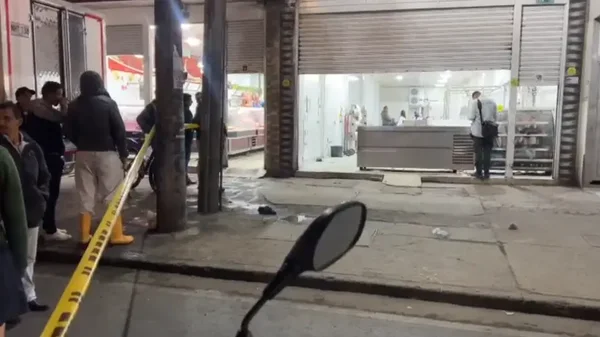 Un muerto y varios heridos tras balacera contra un local comercial en Bogotá