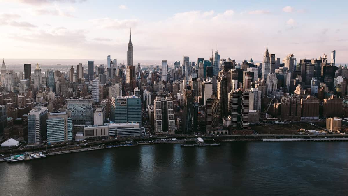 Madre habría ahogado a sus tres hijos en Nueva York