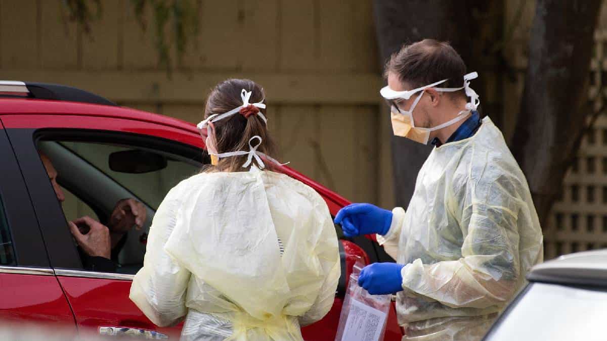 Nueva Zelanda detectó el primer caso de la variante sudafricana de coronavirus