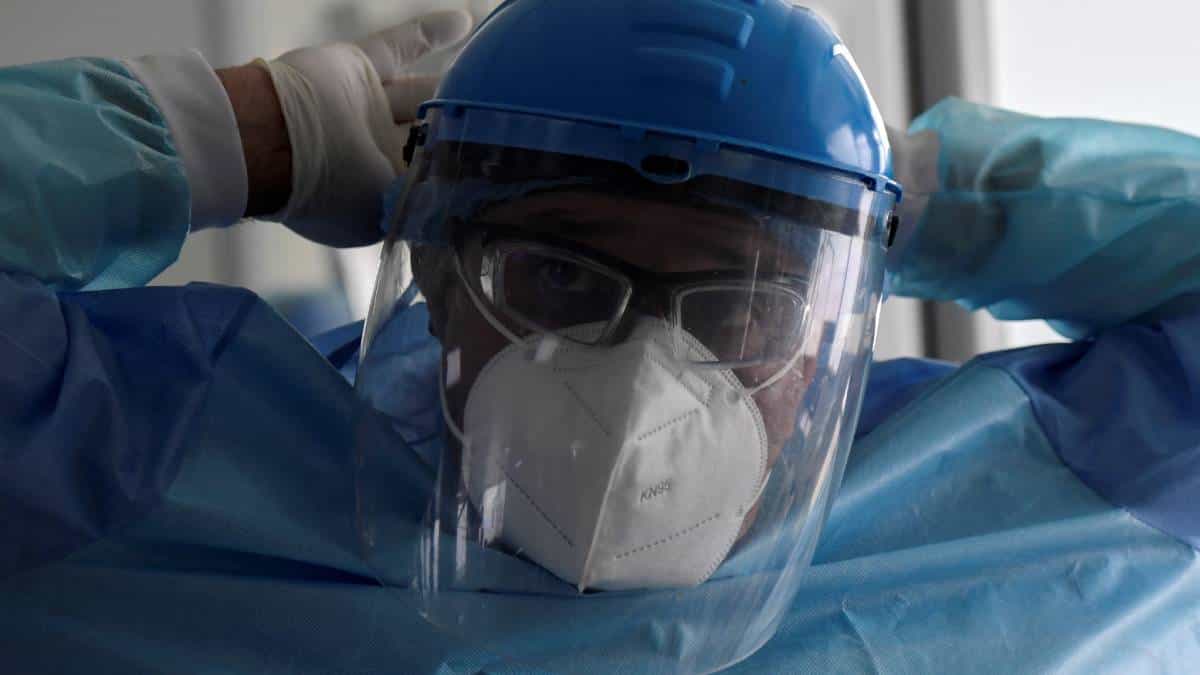 Asintomáticos con esquema de vacunación completo no deberán aislarse