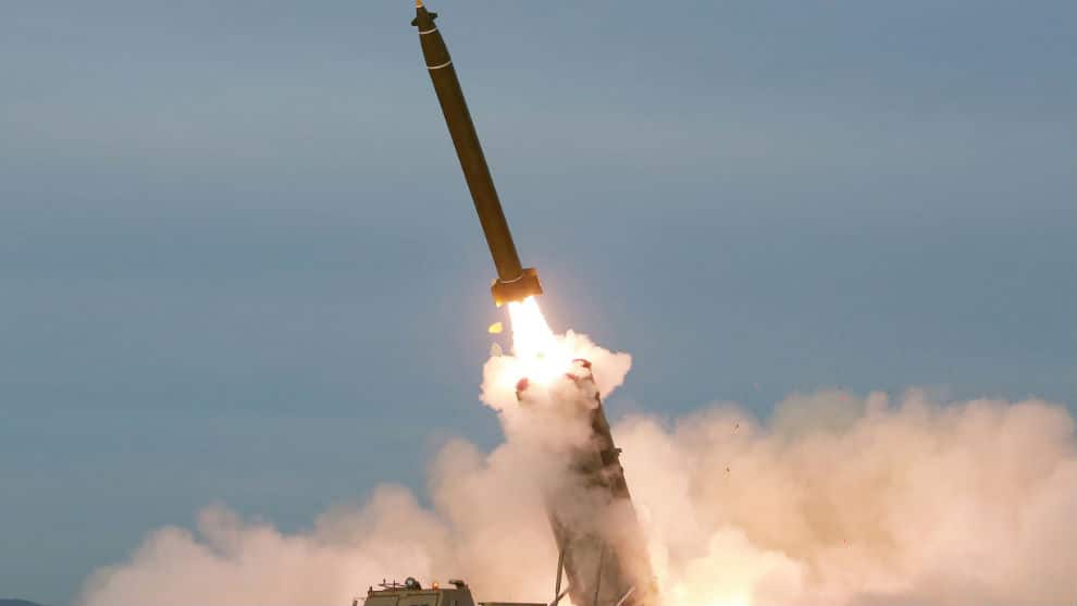 Corea del Norte realiza nuevo lanzamiento de proyectiles de prueba