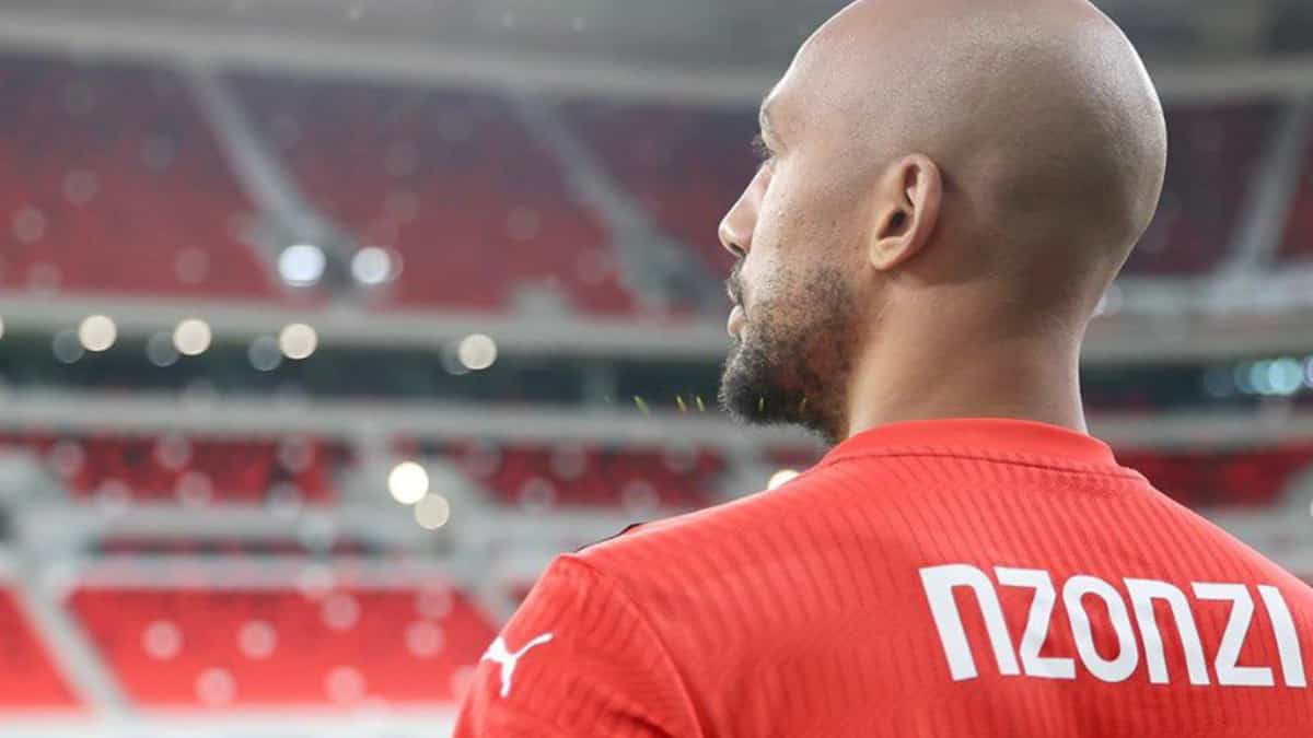 Steven Nzonzi habló sobre jugar con James Rodríguez en Al-Rayyan