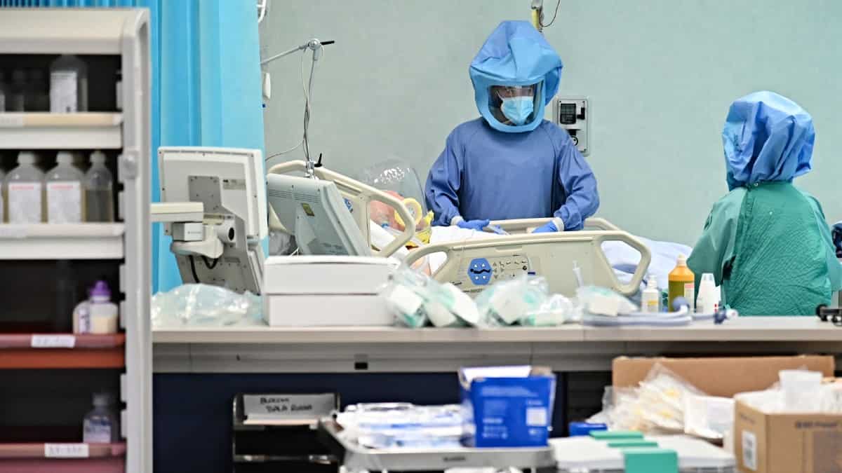 Obligan a tratar con dióxido de cloro a paciente con covid