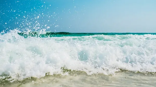 Fuertes vientos y aumento del oleaje en el Caribe colombiano tras intensa ola de calor