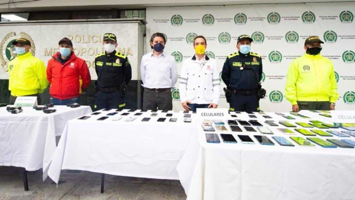 Más de 90 celulares recuperados durante operativo en Bogotá