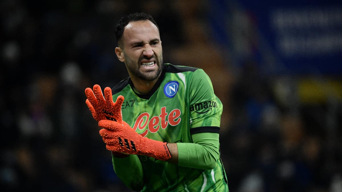 Napoli confirmó la razón por la que David Ospina salió con molestias