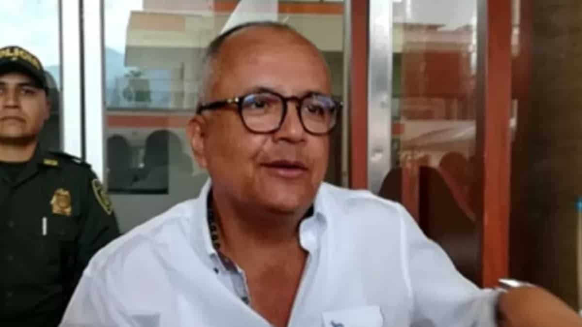 Fiscalía imputó a exgobernador de Tolima por presuntas irregularidades de contratación