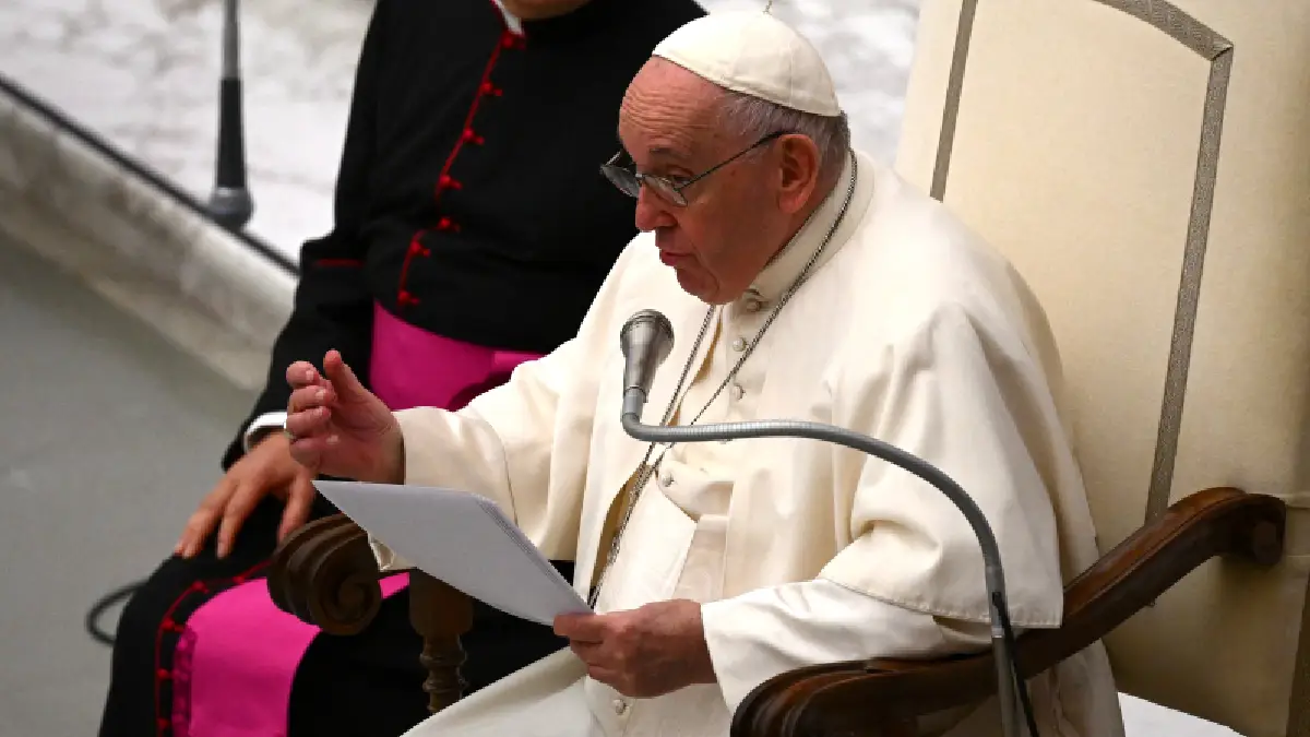Papa Francisco recibió a mesa de víctimas del conflicto