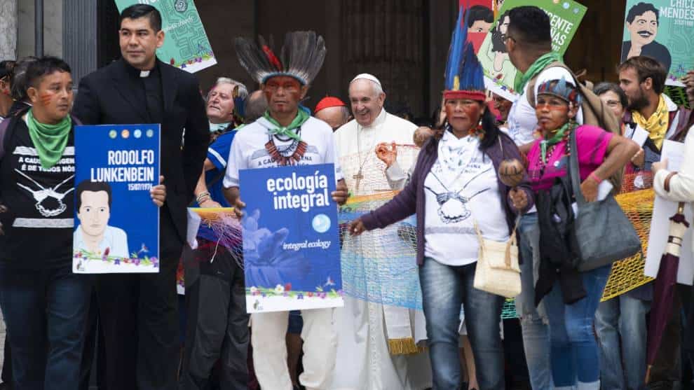 El papa pidió respeto por pueblos indígenas del Amazonas