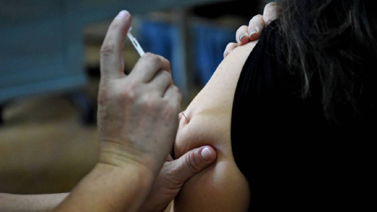 Paraguay recibirá el primer lote de vacunas rusas contra covid-19