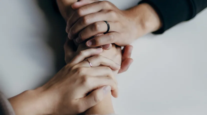 Imagen de referencia tomada de Unsplash Qué dicen los psicólogos sobre los "mínimos" en el amor