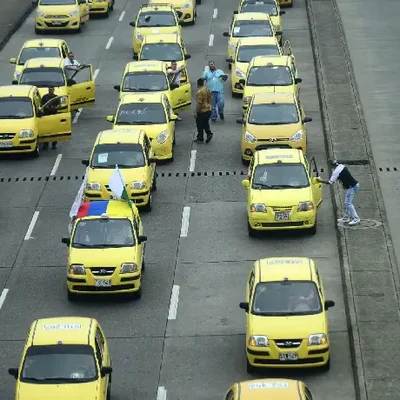 Taxistas amenazan con un nuevo paro nacional si el Gobierno no atiende ...