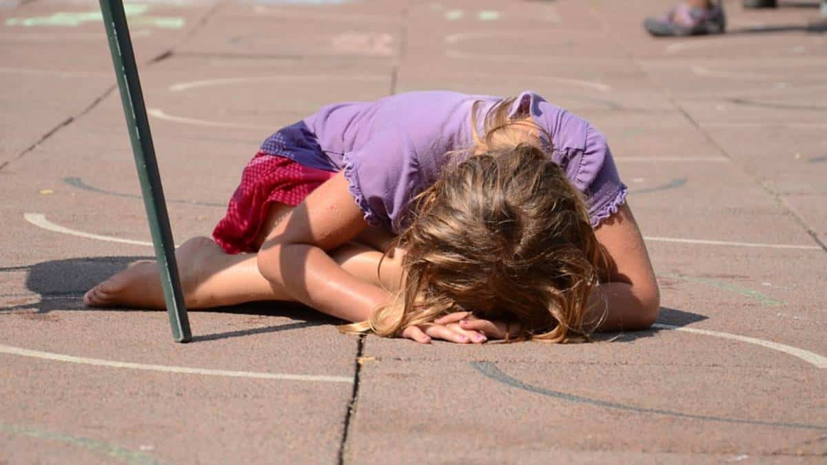 Consejos para controlar la pataleta de un niño sin pegarle