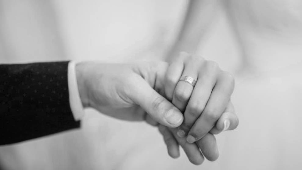 La historia del asesinato de un pastor, cuyos responsables serían su esposa e hijos