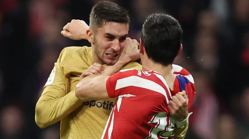 Ferran Torres y Stefan Savic, pelea Atlético Madrid-Barcelona: LaLiga