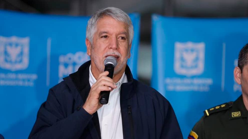 toque de queda en bogota