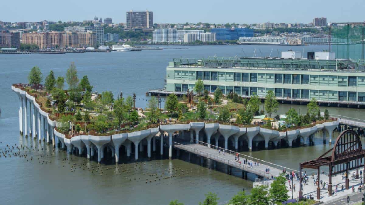 Foto: Angela Weiss - AFP Parque 'Little Island' sobre el río Hudson en Nueva York.