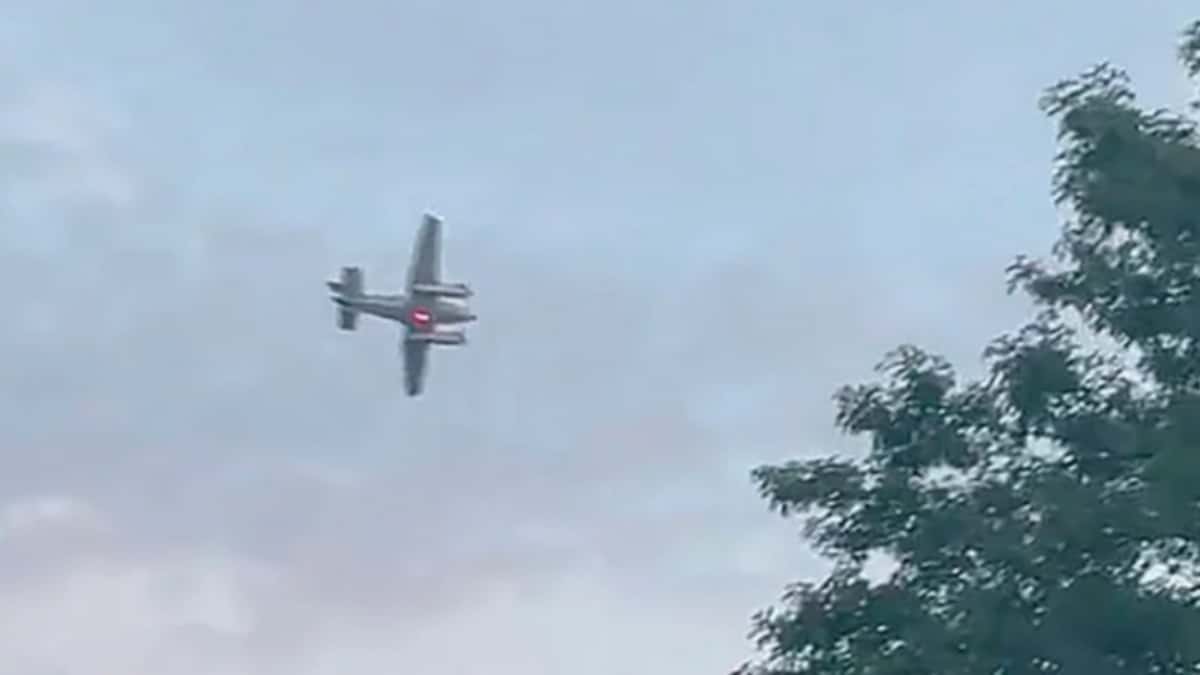 Piloto robo avión y amenazó estrellarlo en tienda EE. UU.