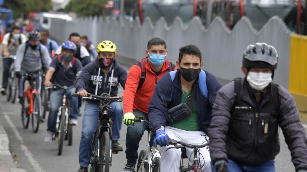 Foto: AFP Alcaldesa de Bogotá anuncia que estudian volver al aislamiento total en la capital del país.