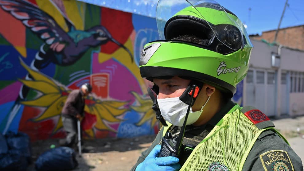 Foto: AFP Confirman primeros casos de contagiados por coronavirus en la Policía