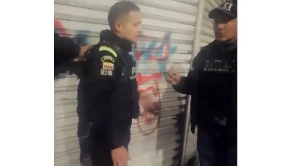 Dos policías fueron capturados por cometer el delito de extorsión en flagrancia