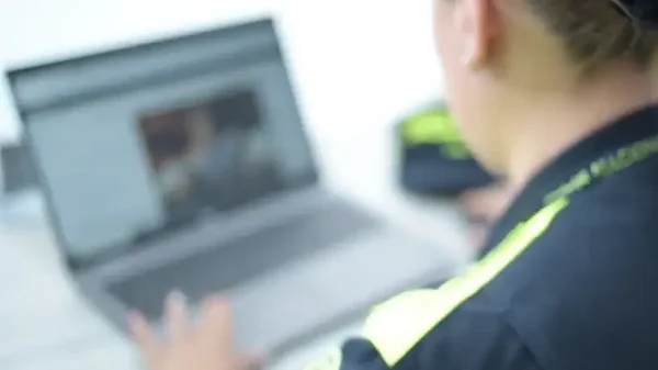 Alerta por delitos de pornografía infantil a través de inteligencia artificial