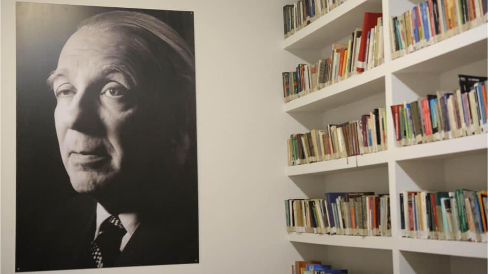 Jorge Luis Borges fue un reconocido escritor argentino, considerado como uno de los más destacados de la literatura del siglo XX.