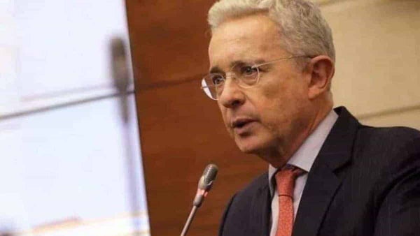 “Sacrificaron el árbol fresco del jardín de la democracia”, Álvaro Uribe sobre Miguel Uribe