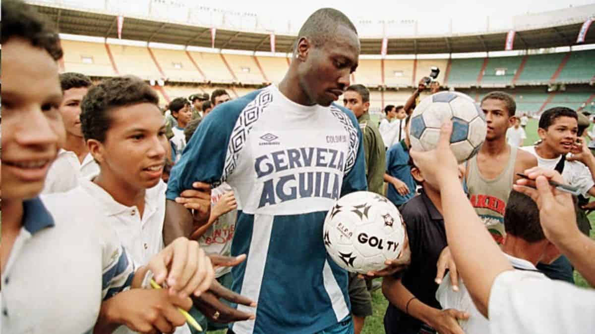 Freddy Rincón es depedido y elogiado por la prensa deportiva del mundo