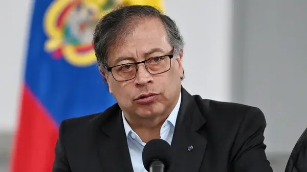 "Negociación política prematura", presidente Petro sobre la mesa de diálogos con el EMC-Farc