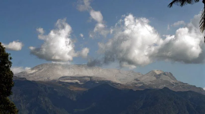 Medidas por eventual erupción de volcán Nevado del Ruiz