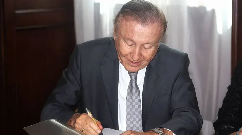 Rodolfo Hernández sancionado por irrespetar a veedor