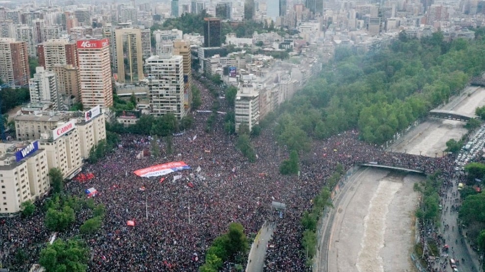 Casi un millón de manifestantes piden en Santiago de Chile cambios sociales