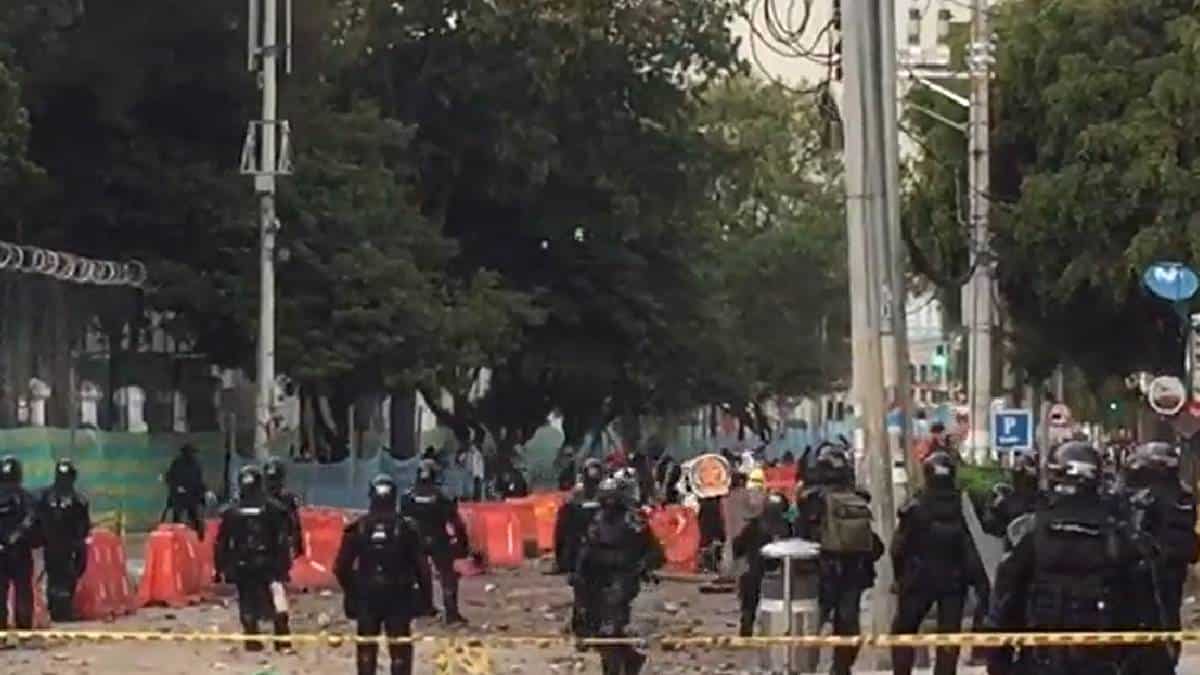 Enfrentamientos entre Esmad y manifestantes en Universidad Pedagógica
