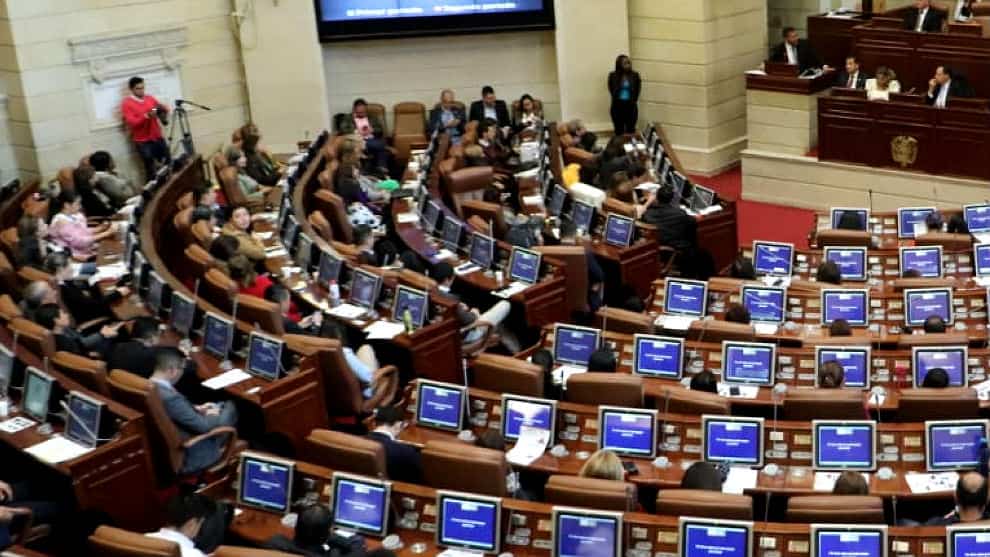 Proyecto de cadena perpetua para violadores y asesinos de niños