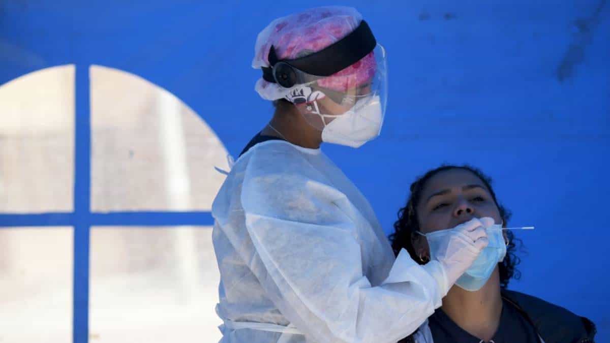 Diez cosas que debe saber sobre las pruebas del covid-19 que toma el Distrito