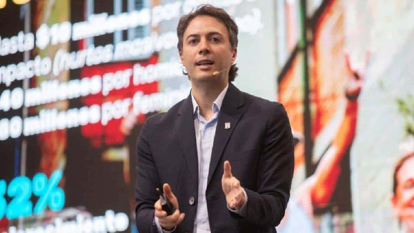 Procuraduría confirma suspensión a Daniel Quintero por participar en política cuando era alcalde de Medellín Procuraduría confirma suspensión a Daniel Quintero por participar en política cuando era alcalde de Medellín