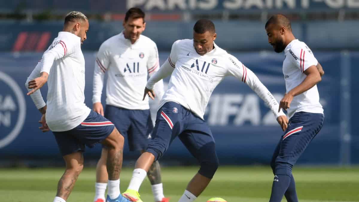 La primera baja del PSG para el 2022