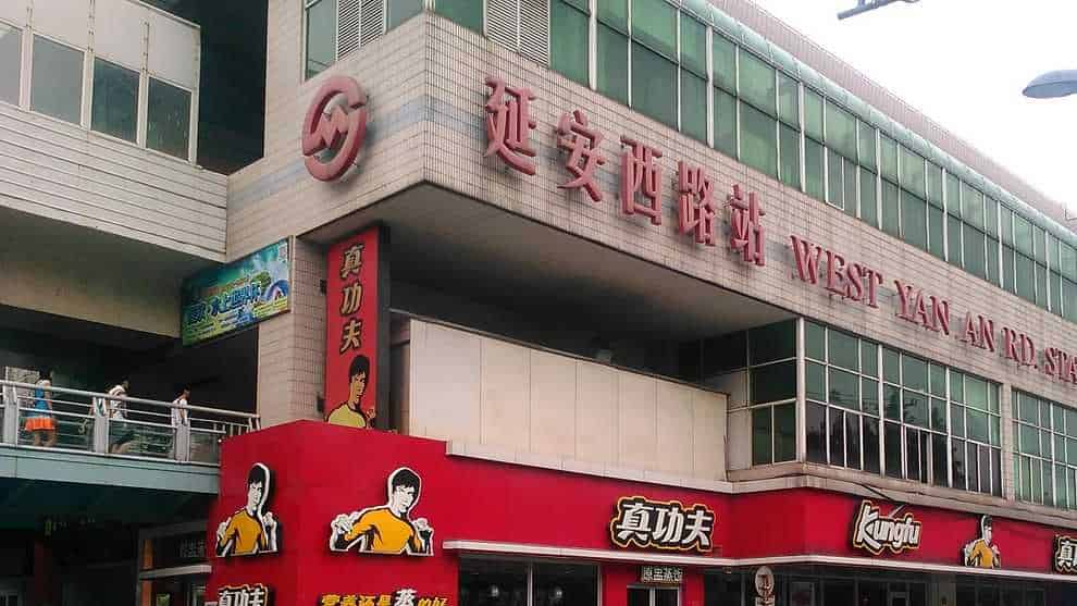 Hija de Bruce Lee demanda a restaurante tras usar la imagen de su padre