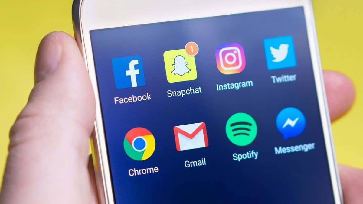 Las redes sociales, preferidas por colombianos para buscar información