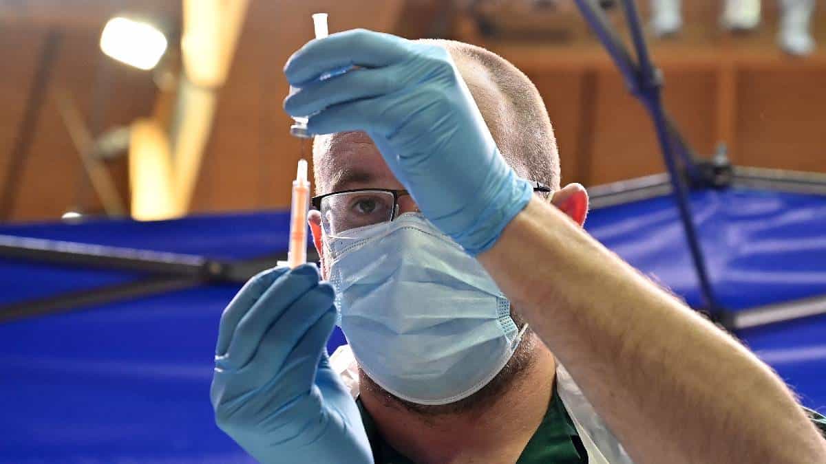 Reino Unido amplió su campaña de vacunación contra el covid-19