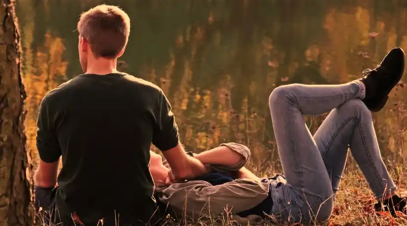 Las mujeres son más propensas que los hombres a estar en una relación no monógama: ¿por qué?