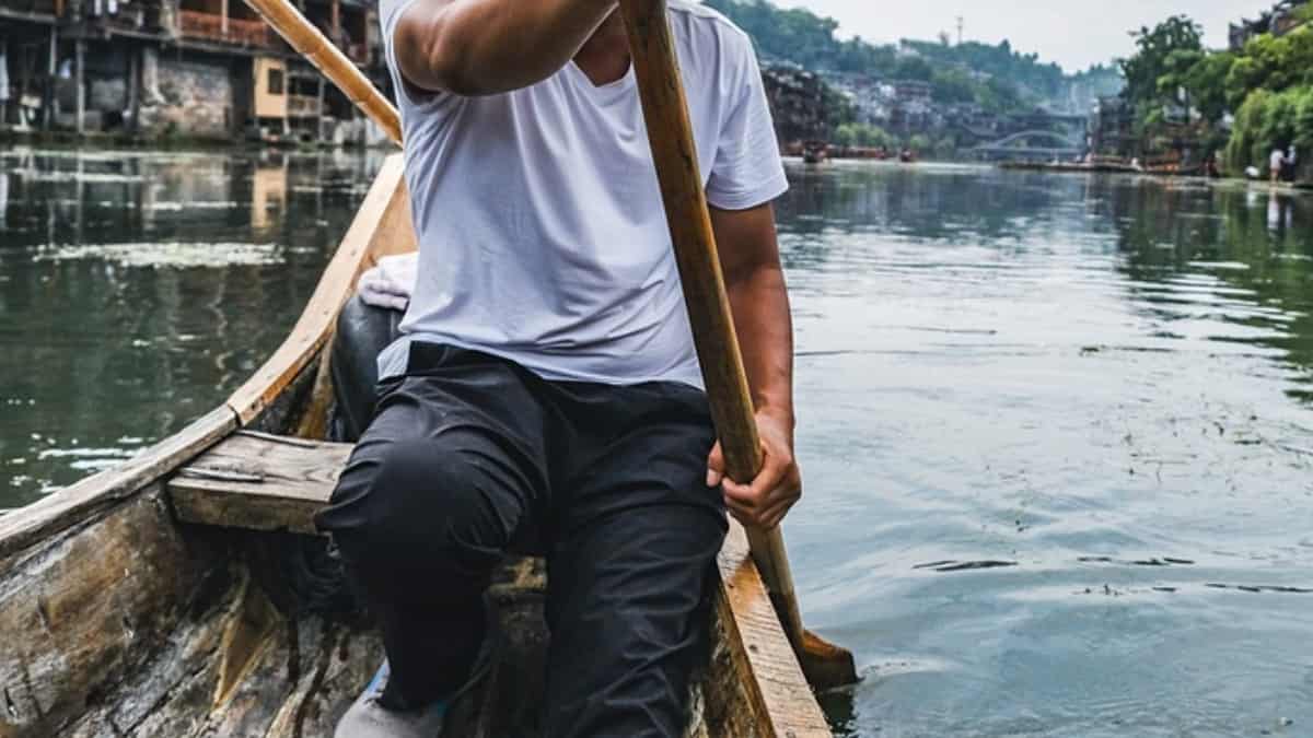 Intenta llegar a India a remo desde Tailandia