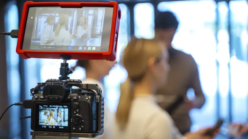Periodista compró drogas en pleno programa en vivo