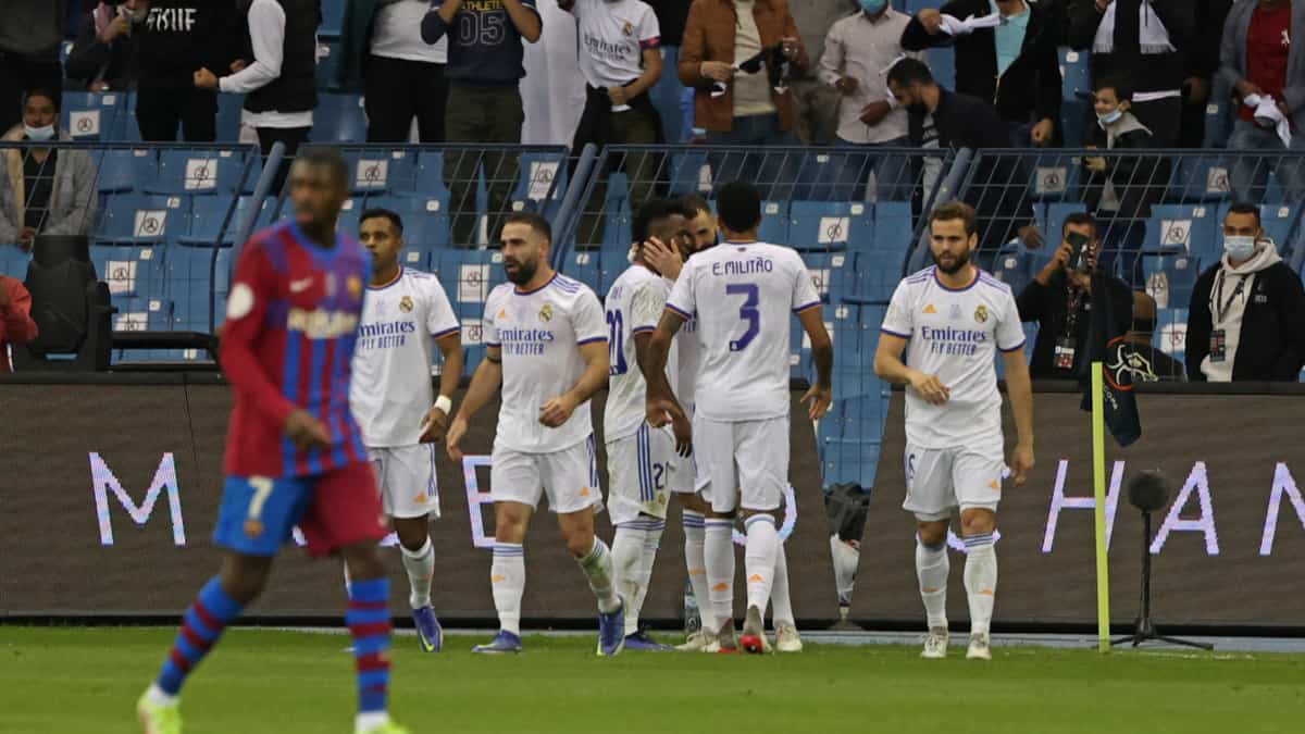 Real Madrid derrotó al Barcelona y clasificó a final de Supercopa