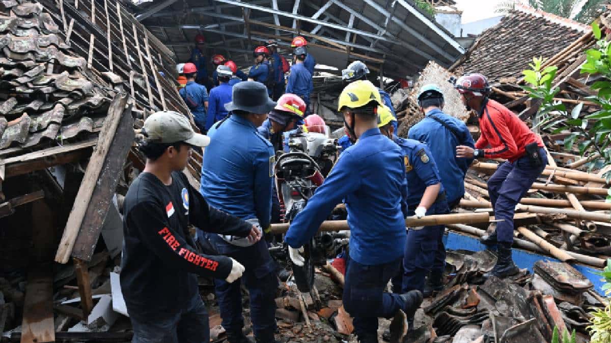 Niño 6 años fue rescatado tras terremoto en Indonesia