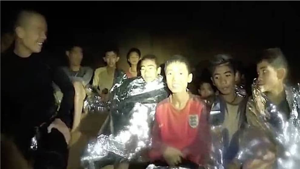 Llevarán al cine el dramático rescate de 12 niños en cueva de Tailandia