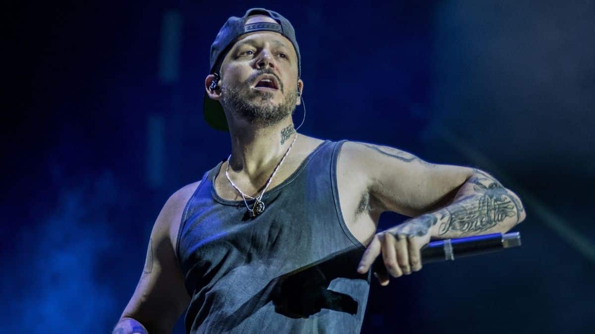 Residente llama “bobolón” a J Balvin en su nueva canción