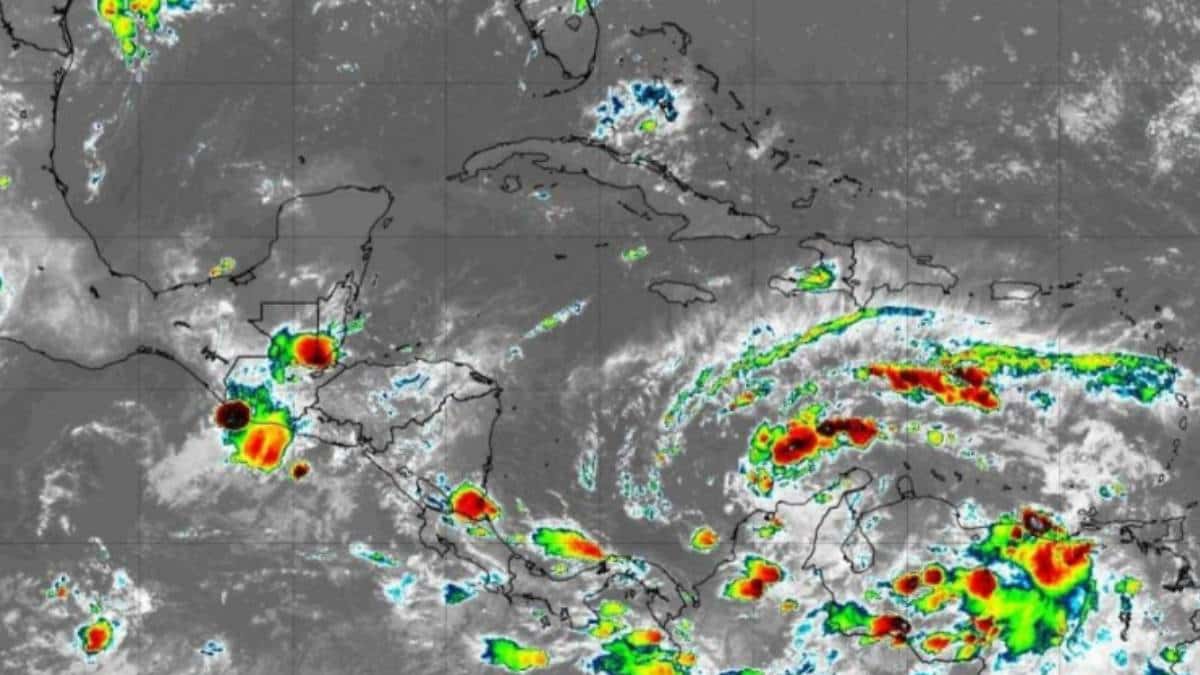 Restricciones en la costa por paso del ciclón tropical