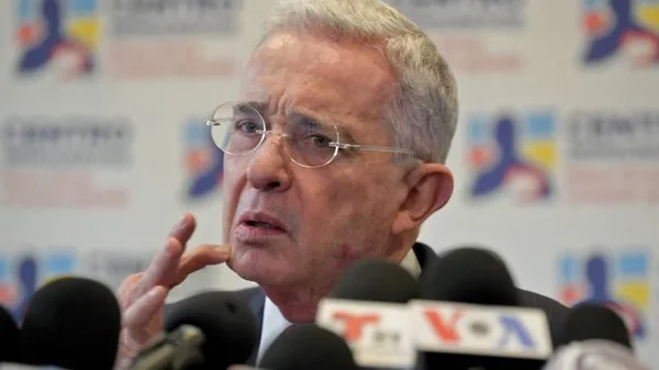 Caso Uribe: los testigos clave y la cronología del proceso por soborno y fraude procesal